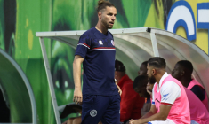 Sans victoire depuis novembre, un entraîneur prend la porte