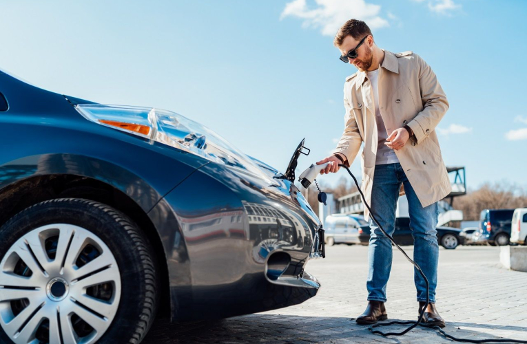 Voitures électriques : le leasing social revient pour une saison 2 !