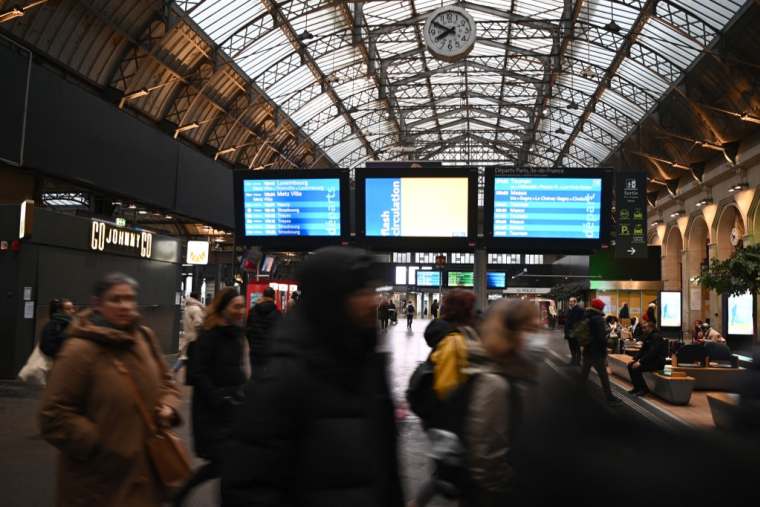 ( AFP / CHRISTOPHE ARCHAMBAULT )