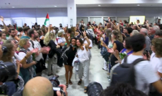 Flottille pour Gaza: des militants expulsés d'Israël dénoncent de mauvais traitements