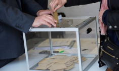 L'ASSEMBLÉE VOTE LE REPORT D'UNE SEMAINE DES ÉLECTIONS RÉGIONALES