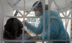 FRANCE/CORONAVIRUS: 5.327 NOUVEAUX CAS, NOUVELLE HAUSSE DES ADMISSIONS EN RÉANIMATION