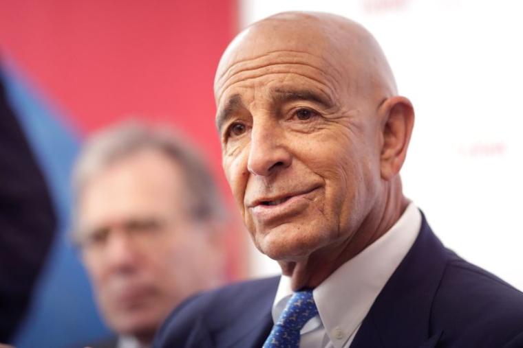 UN ALLIÉ DE TRUMP ARRÊTÉ POUR DES ACCUSATIONS DE LOBBYING ILLICITE