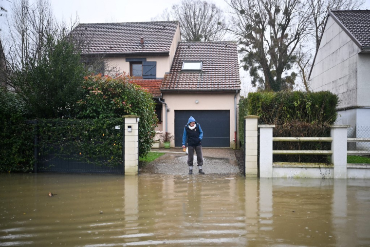 Une maison inondée à Gisors, le 31 janvier 2025. (illustration) ( AFP / LOU BENOIST )