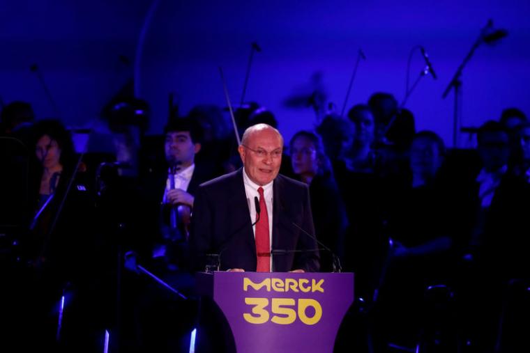 MERCK KGAA: LA FAMILLE RESTE FIDÈLE AU PÔLE PHARMACEUTIQUE