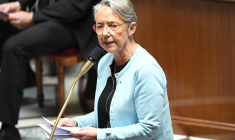 Elisabeth Borne, le 2 mai 2023, à Paris ( AFP / BERTRAND GUAY )