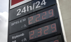 Une station-service Avia à Charenton-le-Pont, près de Paris, le 16 avril 2026 ( AFP / Behrouz MEHRI )