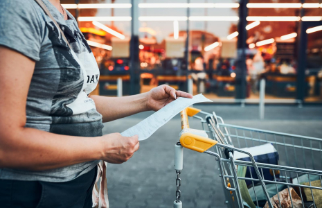 L'indice des prix des dépenses de consommation personnelles (PCE) a progressé de 0,5 % le mois dernier, après une hausse non révisée de 0,3 % en août. (Crédits: Adobe Stock)