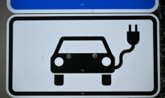 Les voitures électrique représenteront près d'une vente sur trois dans le monde en 2026, selon l'Agence internationale de l'énergie ( AFP / Ina FASSBENDER )