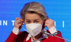 ERDOGAN ET MICHEL CÔTE À CÔTE, VON DER LEYEN INCRÉDULE