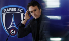 Antoine Arnault au centre d'entraînement du Paris FC