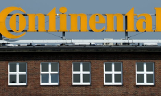 Le logo de l'entreprise allemande de pneumatiques Continental est représenté au siège social de Hanovre