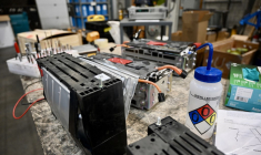 Une usine de recyclage de batteries à Montréal, au Canada, le 17 janvier 2023. (illustration) ( AFP / MATHIEW LEISER )