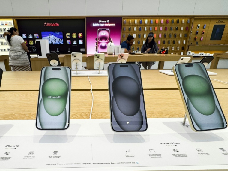 Un magasin Apple à Washington, DC, le 8 avril 2025 ( AFP / Roberto SCHMIDT )