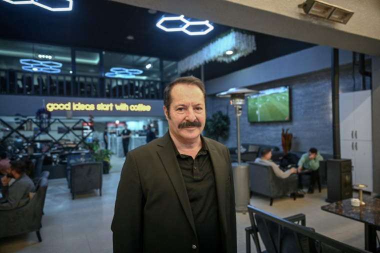 Le vice président de la chambre de commerce de Van, Fevzi Çeliktas, à Van en Turquie le 1er février 2026 ( AFP / Ozan KOSE )