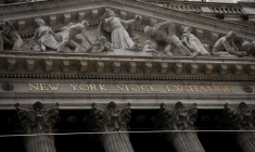 WALL STREET OUVRE EN ORDRE DISPERSÉ