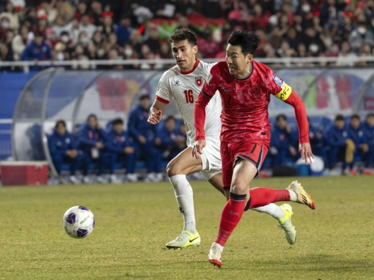 Corée du Sud : le ministère des sports va inspecter les pelouses, critiquées par Son