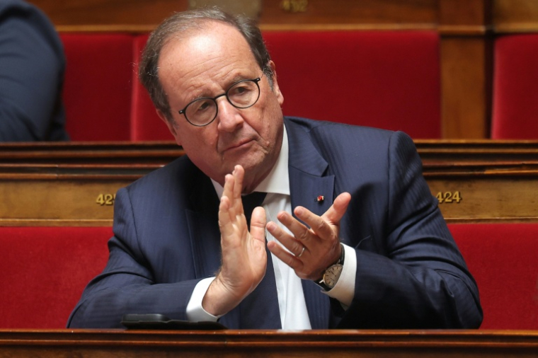 Le député et ancien président de la République François Hollande participe à une séance de questions au gouvernement à l'Assemblée nationale, le 30 juin 2026 à Paris ( AFP / Kenzo TRIBOUILLARD )