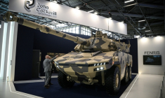 Le nouveau blindé Fenris de John Cockerill dévoilé à Eurosatory, à Villepinte, près de Paris, le 16 juin 2026 ( AFP / JULIEN DE ROSA )