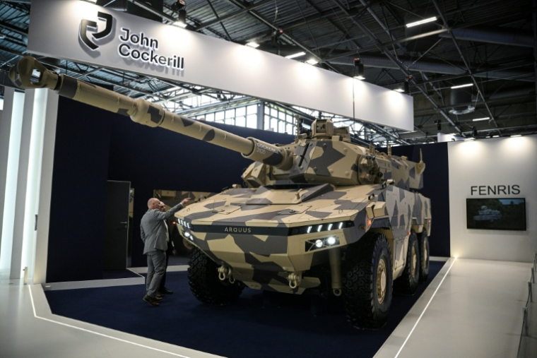 Le nouveau blindé Fenris de John Cockerill dévoilé à Eurosatory, à Villepinte, près de Paris, le 16 juin 2026 ( AFP / JULIEN DE ROSA )