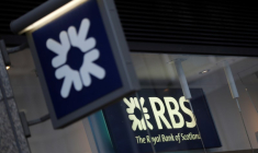 RBS SALUÉE EN BOURSE APRÈS SON RETOUR AU DIVIDENDE