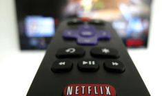 NETFLIX ANTICIPE MOINS DE NOUVEAUX ABONNÉS QUE PRÉVU AU 3E TRIMESTRE