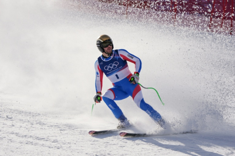 Le skieur français Nils Allègre à l'arrivée du Super-G des JO-2026, à Bormio, le 11 février 2026 ( AFP / Dimitar DILKOFF )