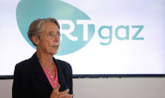 La Première ministre française, Elisabeth Borne, assiste à une présentation de GRTGaz