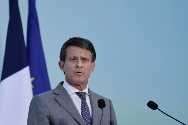 Le ministre des Outre-mer, Manuel Valls, à Paris le 10 juillet 2025 ( AFP / STEPHANE DE SAKUTIN )