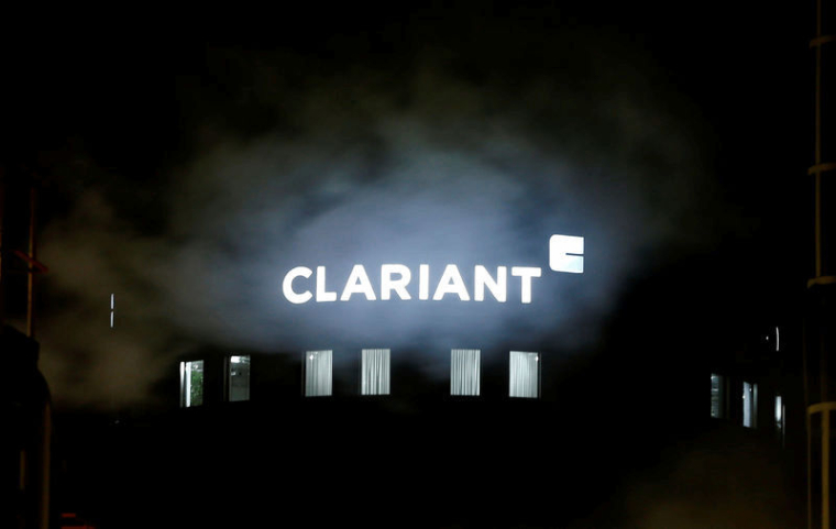CLARIANT GÈLE SON PROJET DE COENTREPRISE AVEC SABIC, LE TITRE CHUTE
