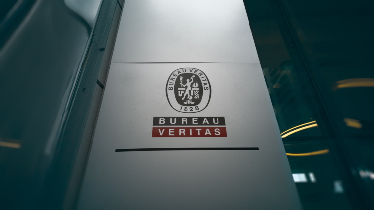 Le logo de Bureau Veritas. (crédit photo : Adobe Stock )