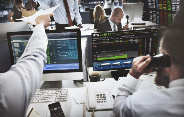 La taxation des gains générés par des opérations sur les warrants est la même que pour les valeurs mobilières crédit photo : Rawpixel.com/Shutterstock / Rawpixel.com