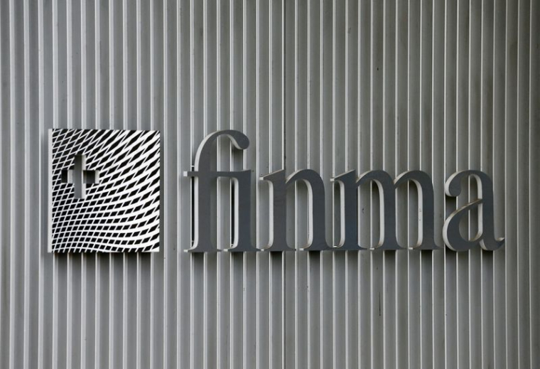 Le logo de la FINMA à Berne, en Suisse