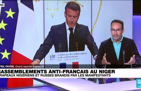La France se refuse à tout "paternalisme" mais aussi toute "faiblesse" en Afrique, affirme E. Macron