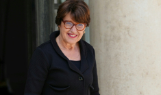 La ministre de l'Agriculture Annie Genevard quitte l'Elysée après le conseil des ministres, le 22 juillet 2026 à Paris ( AFP / Dimitar DILKOFF )
