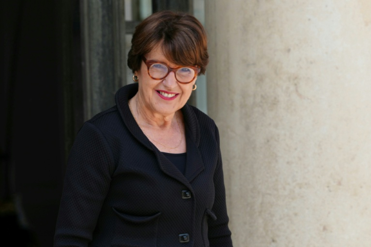 La ministre de l'Agriculture Annie Genevard quitte l'Elysée après le conseil des ministres, le 22 juillet 2026 à Paris ( AFP / Dimitar DILKOFF )