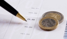 (Et si vous décidiez de gagner 60 euros par mois en optimisant certaines dépenses non essentielles ? - Crédit photo : Adobe Stock)