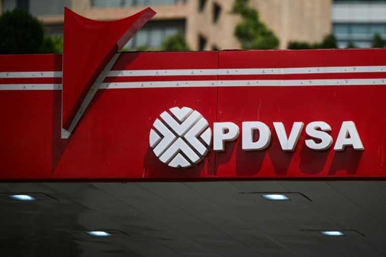 Le logo de la compagnie pétrolière d'État vénézuélienne PDVSA à Caracas, le 10 octobre 2025 ( AFP / Federico PARRA )