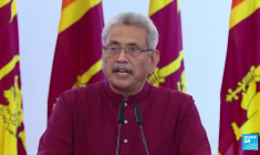 Un homme tué lors de manifestations au Sri Lanka, plongé dans la crise