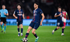 Une banderole de soutien à Achraf Hakimi aperçue dans les tribunes du Parc