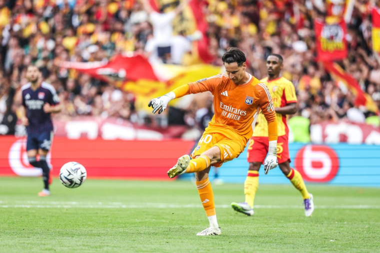 Rémy Descamps devrait être maintenu numéro pour OL-Metz