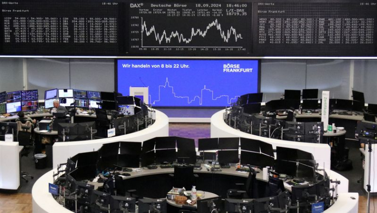 Des traders à la bourse de Francfort