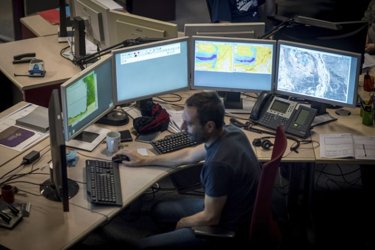 Photo d'archives montre la salle d'opération du site Météo-France de Toulouse