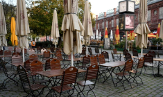 CORONAVIRUS: L'ALLEMAGNE RESTREINT L'ACCÈS AUX RESTAURANTS FACE À OMICRON