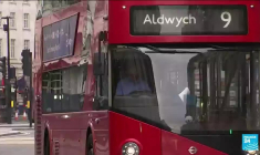 Royaume-Uni : en pleine tourmente politique, Boris Johnson déclaré "cas contact"