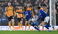 Un ancien de Ligue 1 casse la cage en Championship