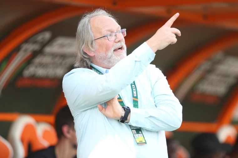 Le sélectionneur du Mali Tom Saintfiet « très choqué » par le futur changement de calendrier de la CAN