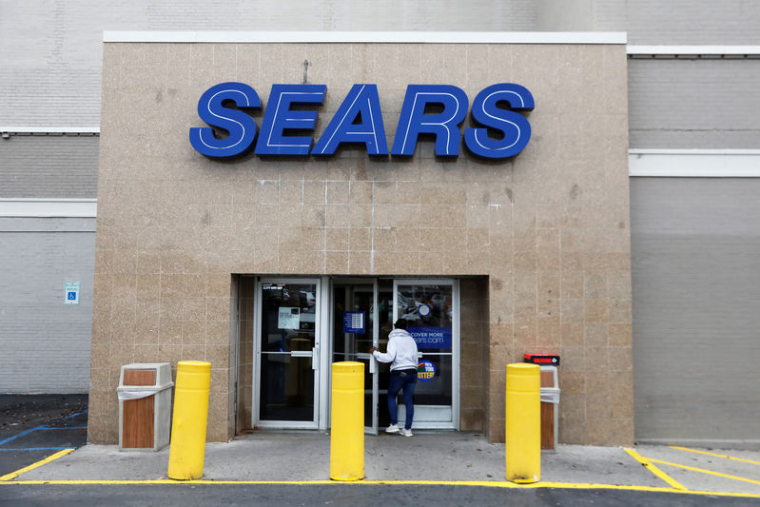 SEARS SE PRÉPARE À SE DÉCLARER EN FAILLITE VENDREDI