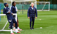 Des Bleus blessés, une France désarmée ?