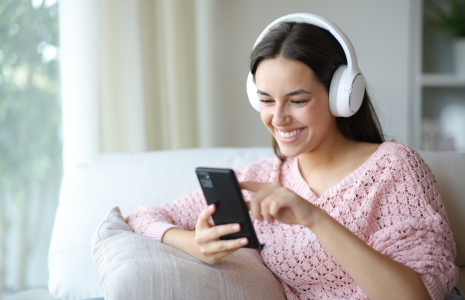En France, le livre audio représente 2 à 3% du marché du livre. (crédit : Adobe Stock)